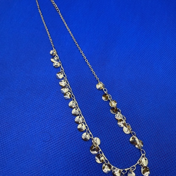 Pretty Bird 18K Yellow Gold Plated Hammered Round Disc Charm Choker Necklace 17” - Picture 3 of 3